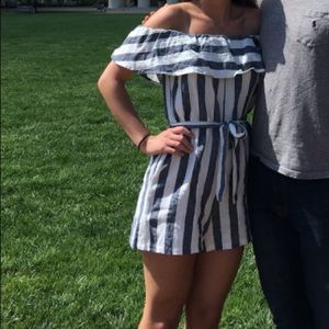 Oliviaceous romper size small